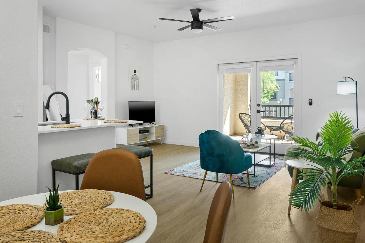 Cozysuites Glendale By The Stadium With Pool 03 Bagian luar foto