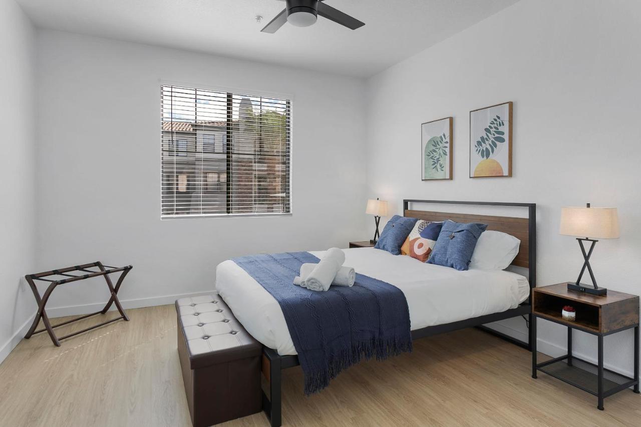 Cozysuites Glendale By The Stadium With Pool 03 Bagian luar foto